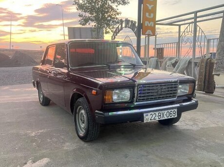 LADA (VAZ) 2107