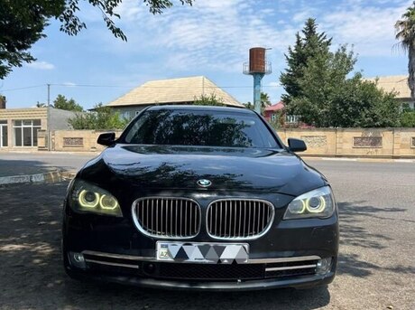 BMW 740