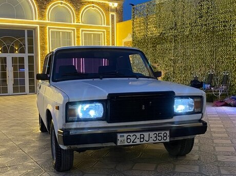 LADA (VAZ) 2107