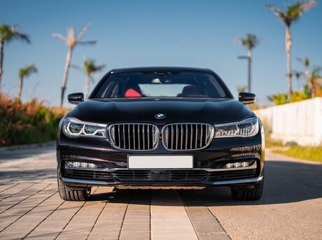 BMW 750