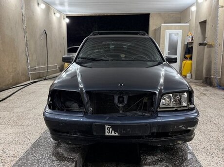 Mercedes C 180