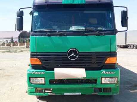 Mercedes Atego 1823