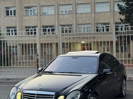 Mercedes E 220