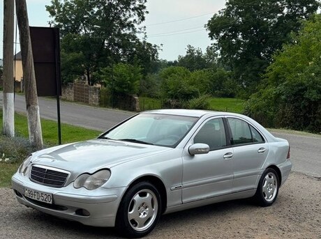 Mercedes C 220