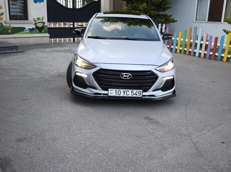 Hyundai Elantra