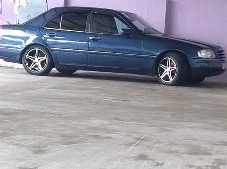 Mercedes C 200