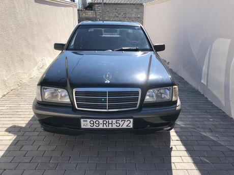 Mercedes C 180