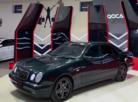 Mercedes E 230
