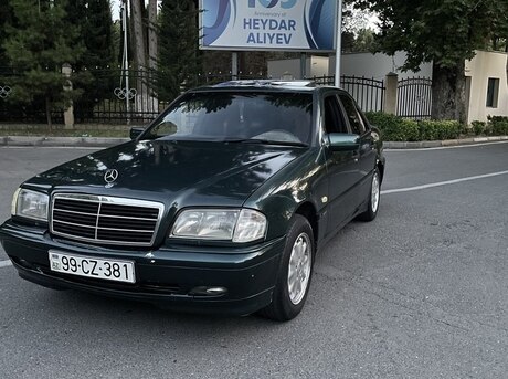 Mercedes C 200