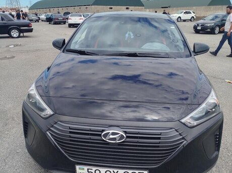 Hyundai IONIQ