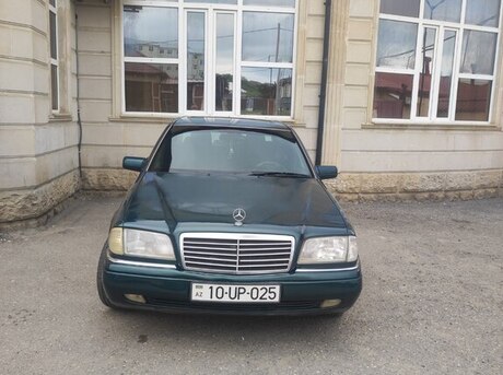 Mercedes C 220