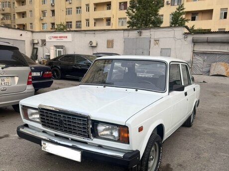 LADA (VAZ) 2107