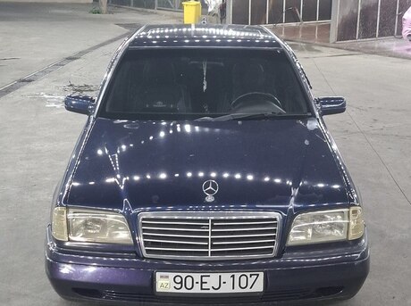 Mercedes C 180