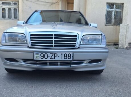 Mercedes C 220