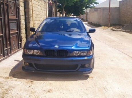 BMW 523