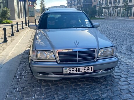 Mercedes C 220