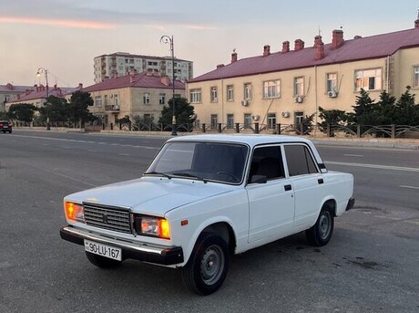 LADA (VAZ) 2107