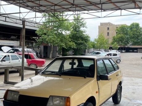 LADA (VAZ) 2108