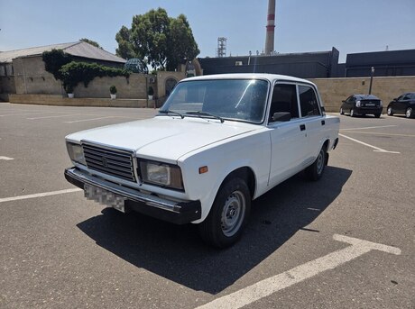 LADA (VAZ) 2107