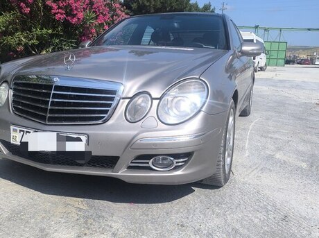 Mercedes E 300