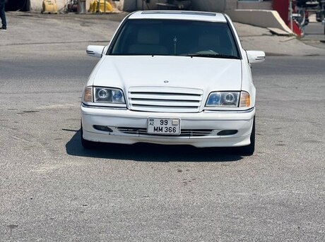 Mercedes C 230