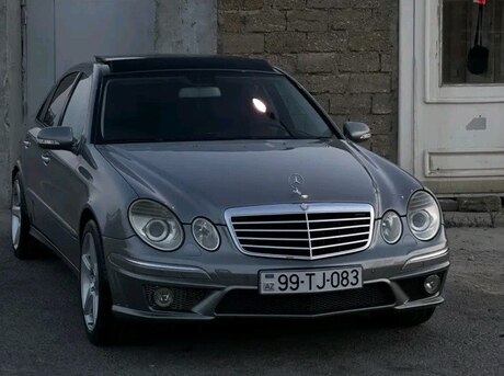 Mercedes E 320