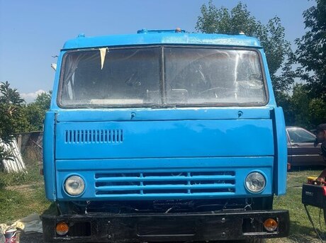 KamAz 53212