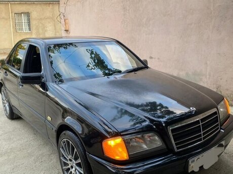 Mercedes C 180