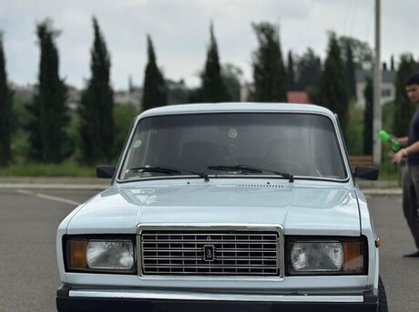 LADA (VAZ) 2107