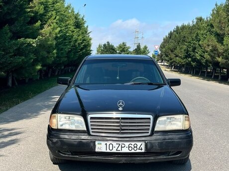 Mercedes C 180