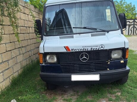 Mercedes 410 D