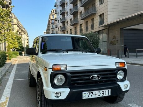LADA (VAZ) Niva