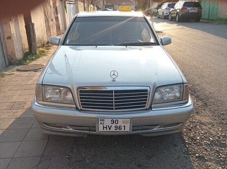Mercedes C 220