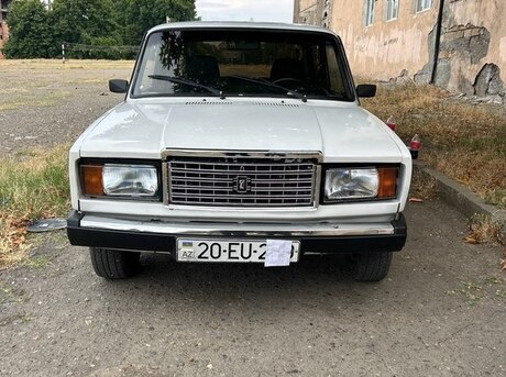LADA (VAZ) 2107