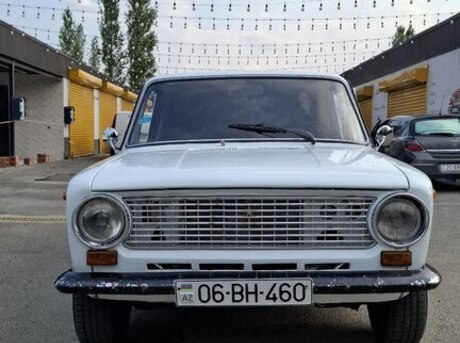 LADA (VAZ) 21011