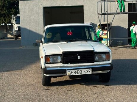 LADA (VAZ) 2107