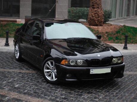 BMW 528