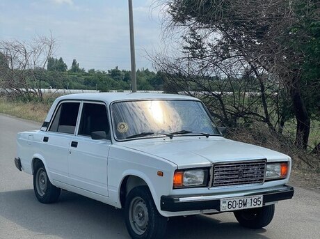 LADA (VAZ) 2107