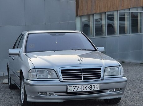Mercedes C 180
