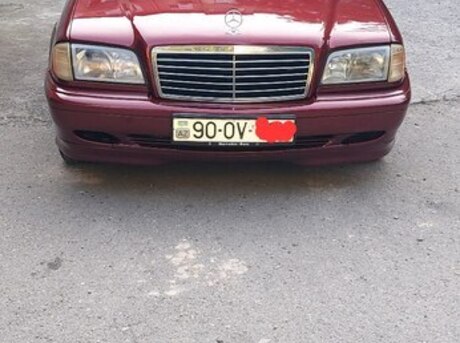 Mercedes C 240