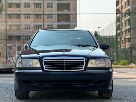 Mercedes C 240