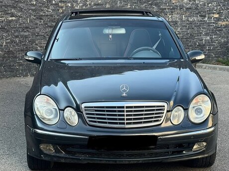 Mercedes E 320