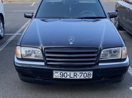 Mercedes C 200