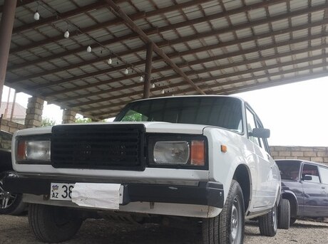 LADA (VAZ) 2107