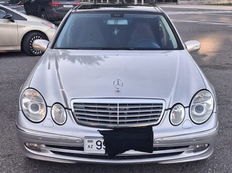 Mercedes E 270