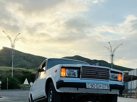 LADA (VAZ) 2107
