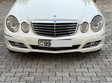 Mercedes E 200