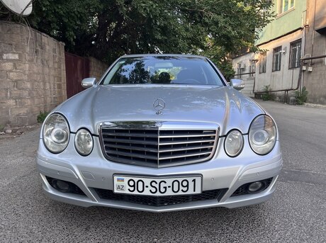 Mercedes E 220