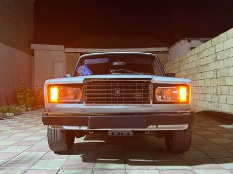 LADA (VAZ) 2107