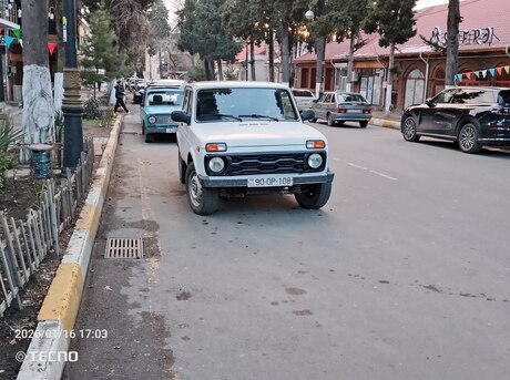 LADA (VAZ) Niva